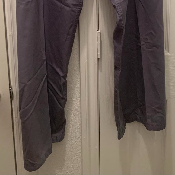 Women's Scrub Bottoms - Picture 2 of 4